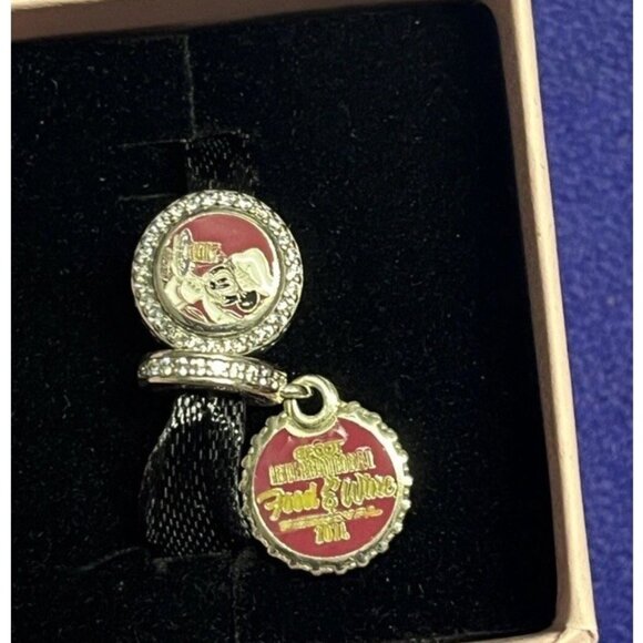 2025 Disney Epcot Food And Wine Festival Pandora Charm Set Chef Daisy Duck NEW - Picture 4 of 4